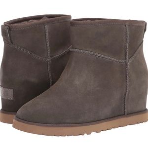 Women’s Classic Femme Mini Boot